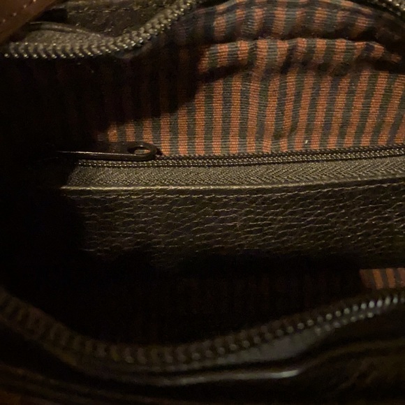 EUC BRIGTON Handbag 👜 Navy Blue and Brown strap. Gorgeous!! - Picture 10 of 14